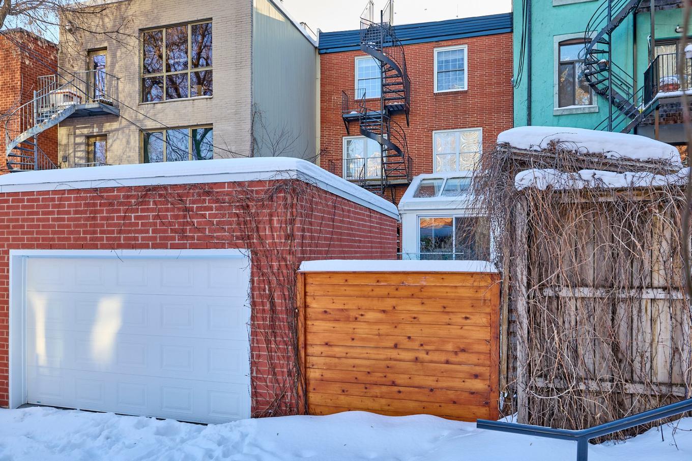 Back facade - 737 - 739 Rue De Versailles, Montréal (Ville-Marie), QC - Outdoor With Exterior