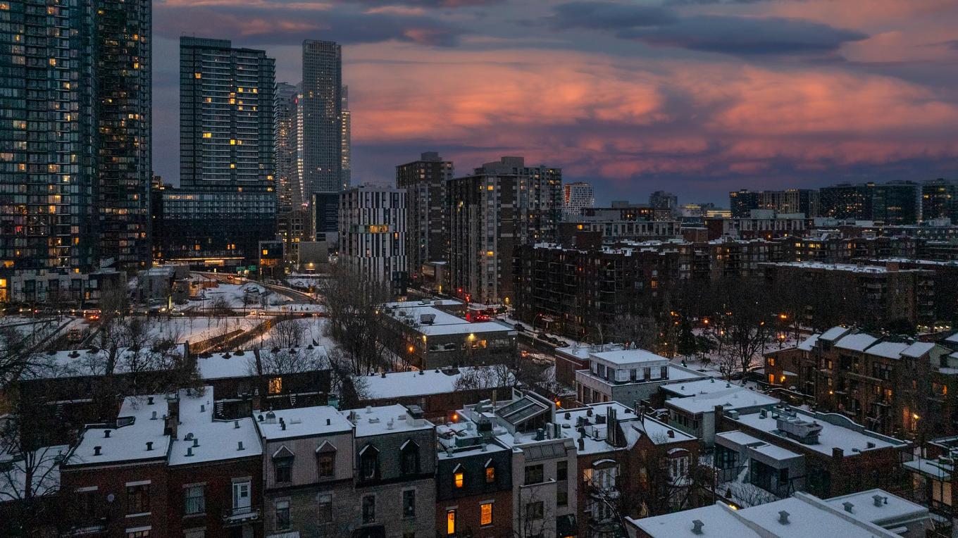 Aerial photo - 737 - 739 Rue De Versailles, Montréal (Ville-Marie), QC - Outdoor With View