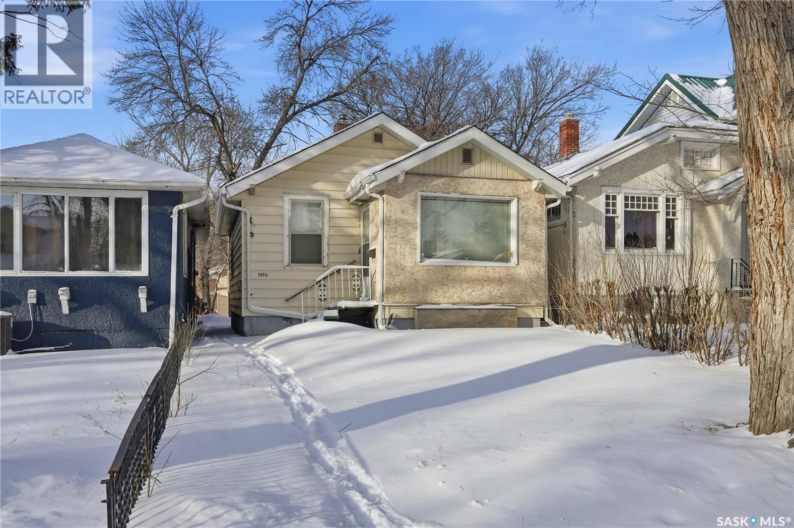 1452 Princess Street, Regina, SK - Outdoor With Facade