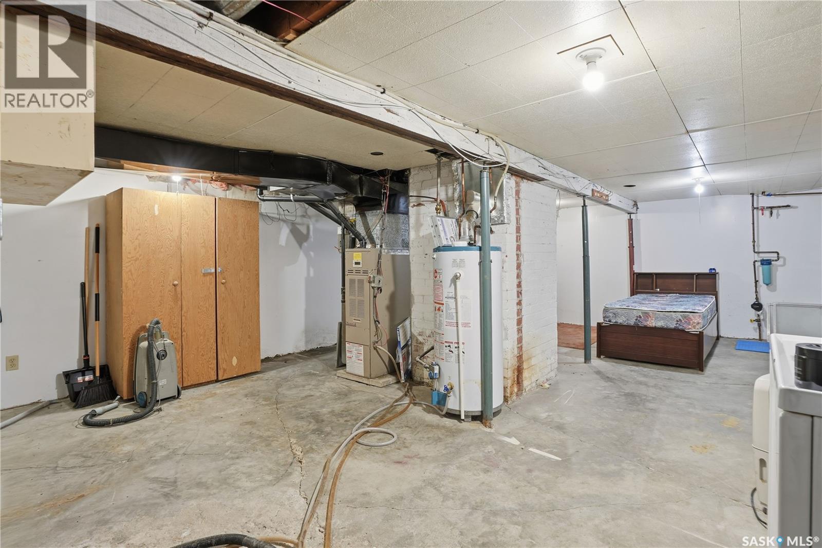 1452 Princess Street, Regina, SK - Indoor Photo Showing Basement