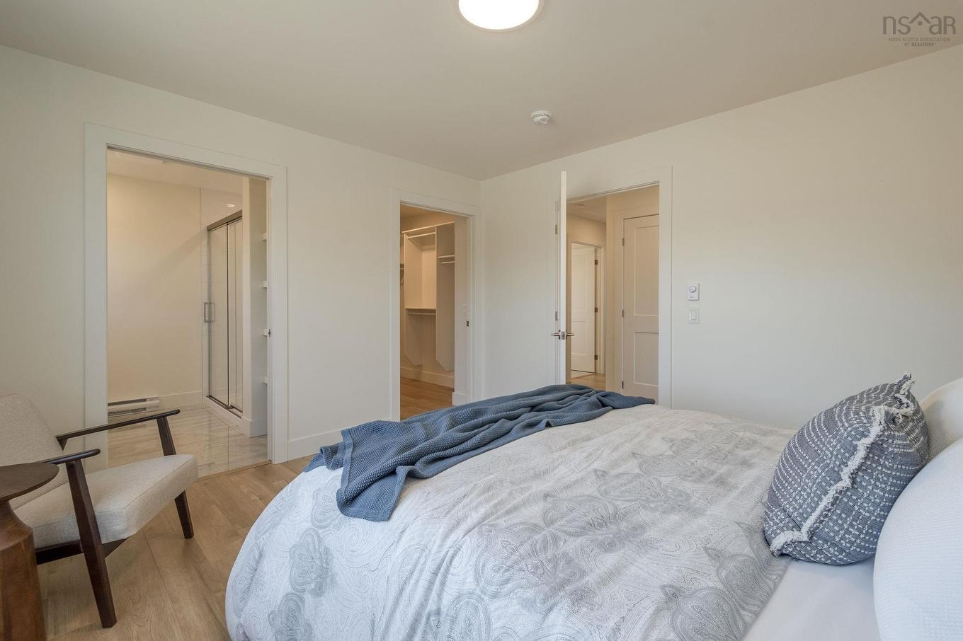 Pc-1 2 Pearlgarden Close, Dartmouth, NS