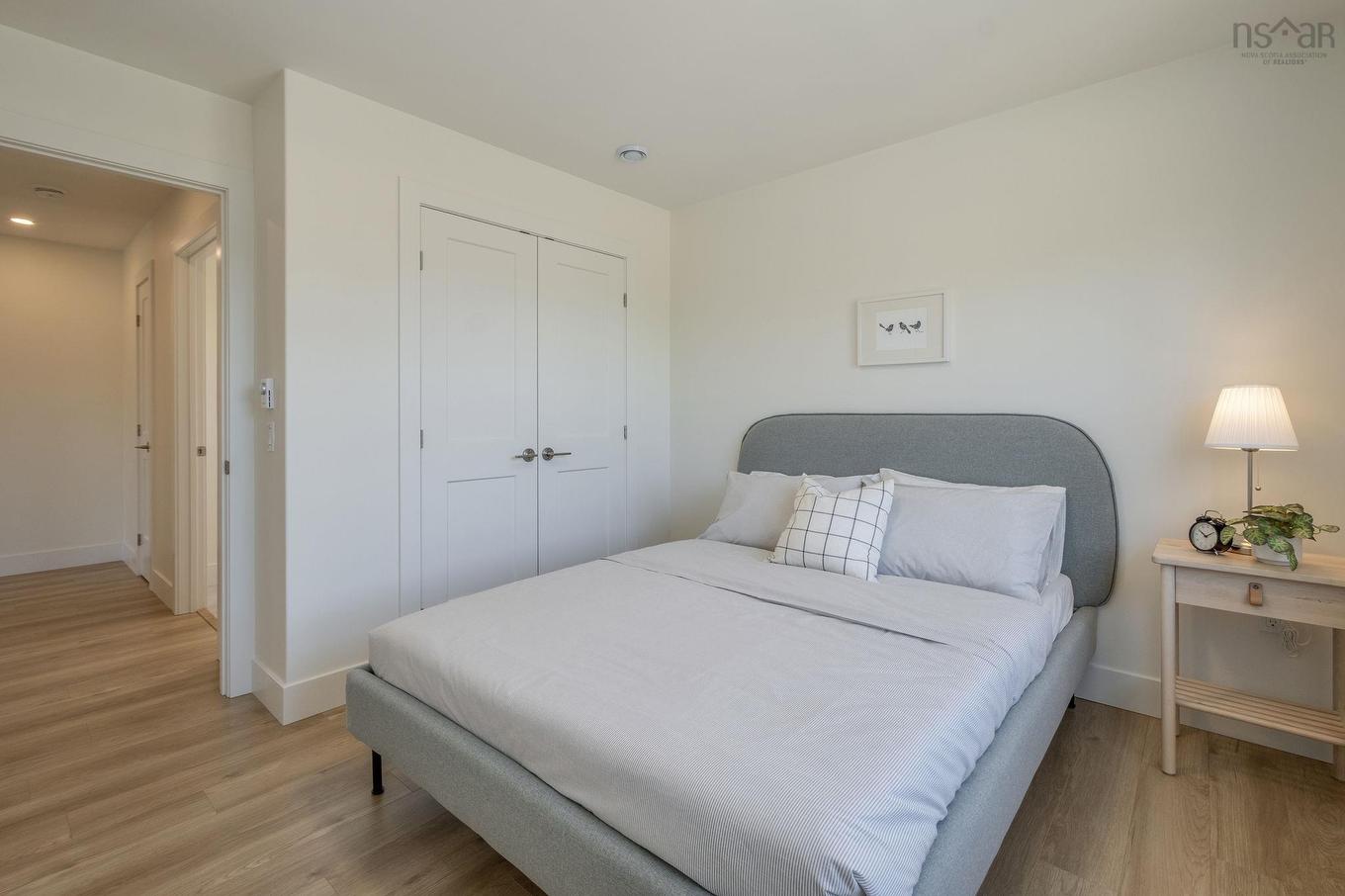 Pc-1 2 Pearlgarden Close, Dartmouth, NS