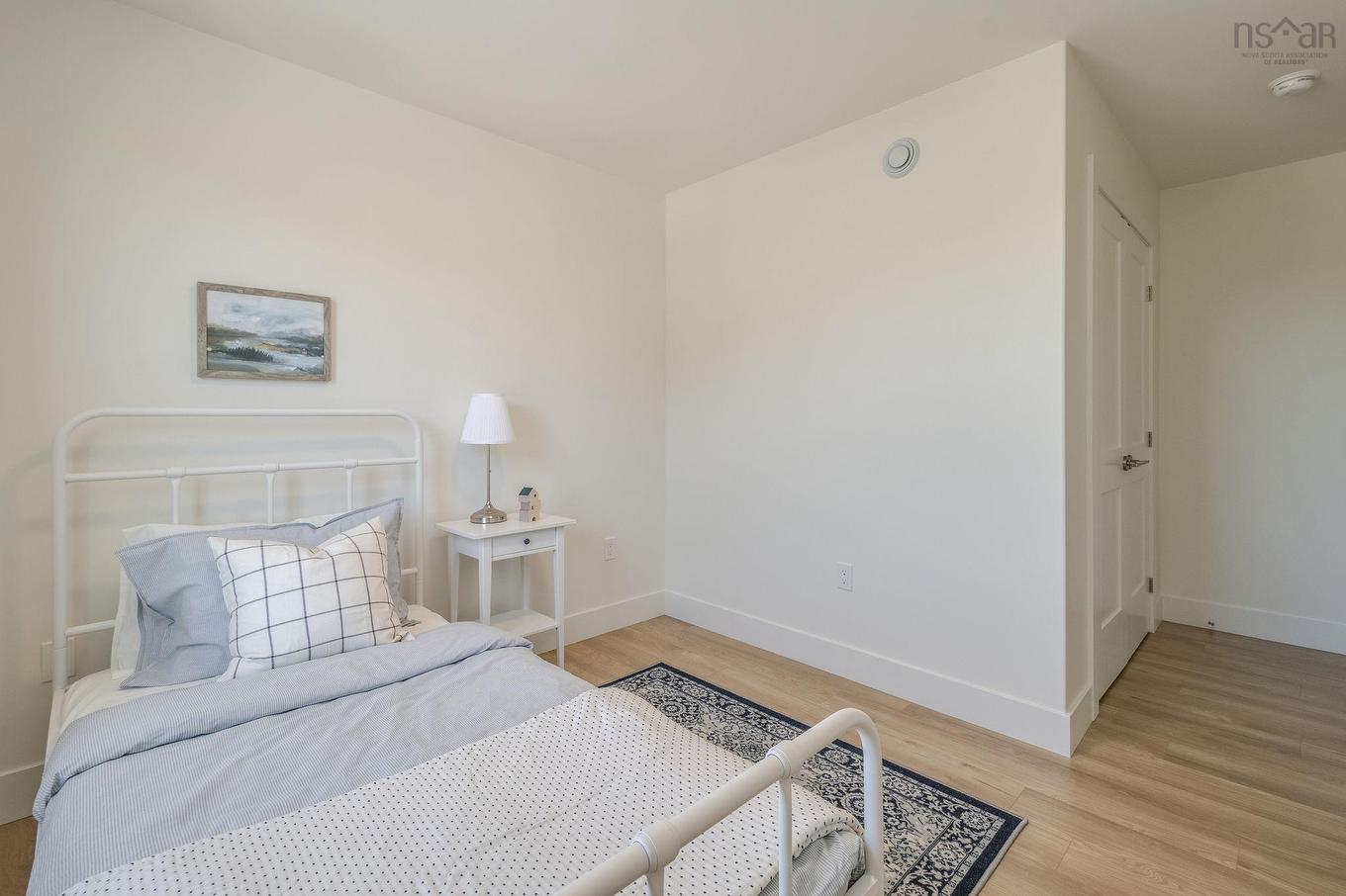 Pc-1 2 Pearlgarden Close, Dartmouth, NS