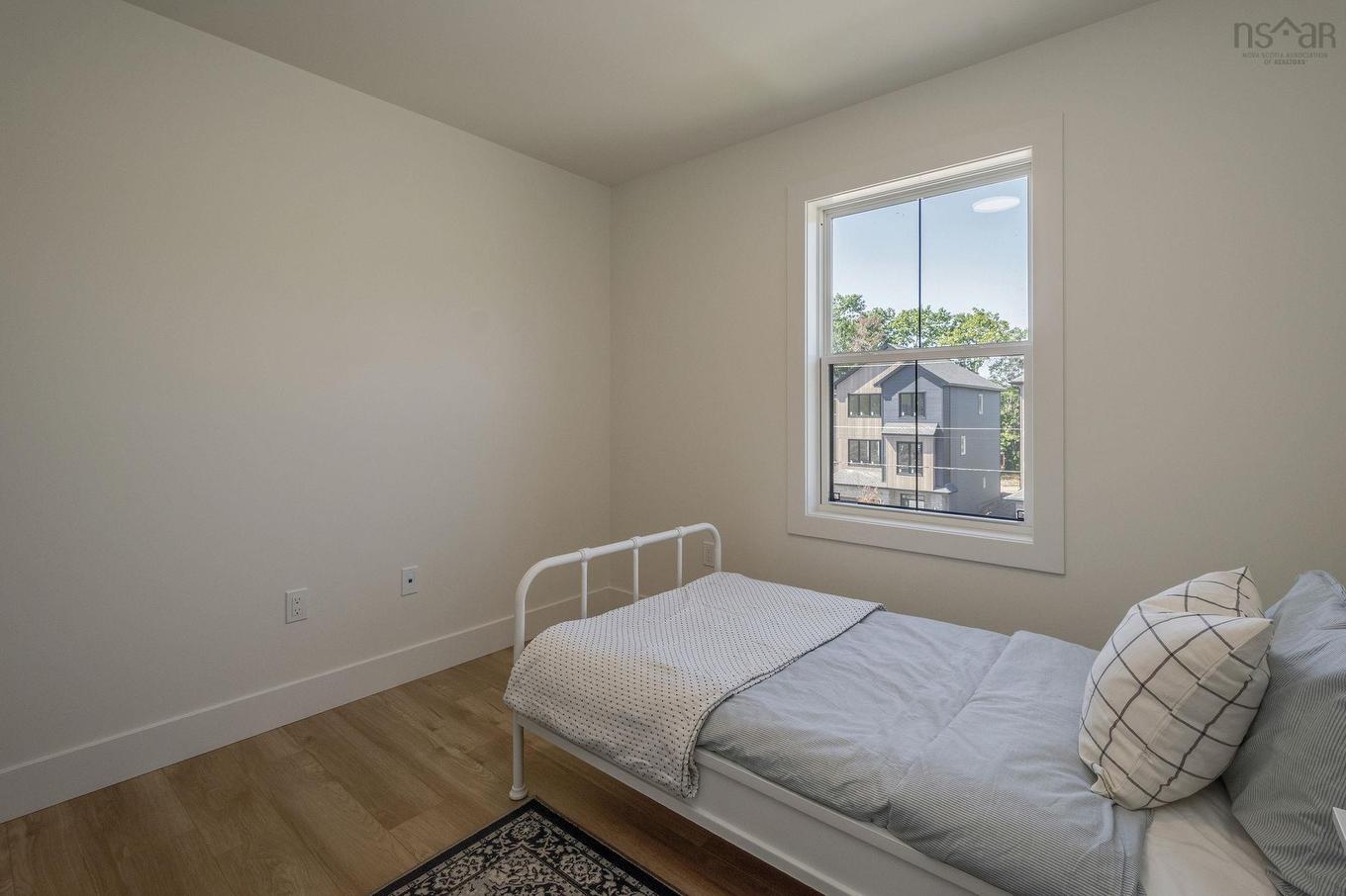 Pc-1 2 Pearlgarden Close, Dartmouth, NS