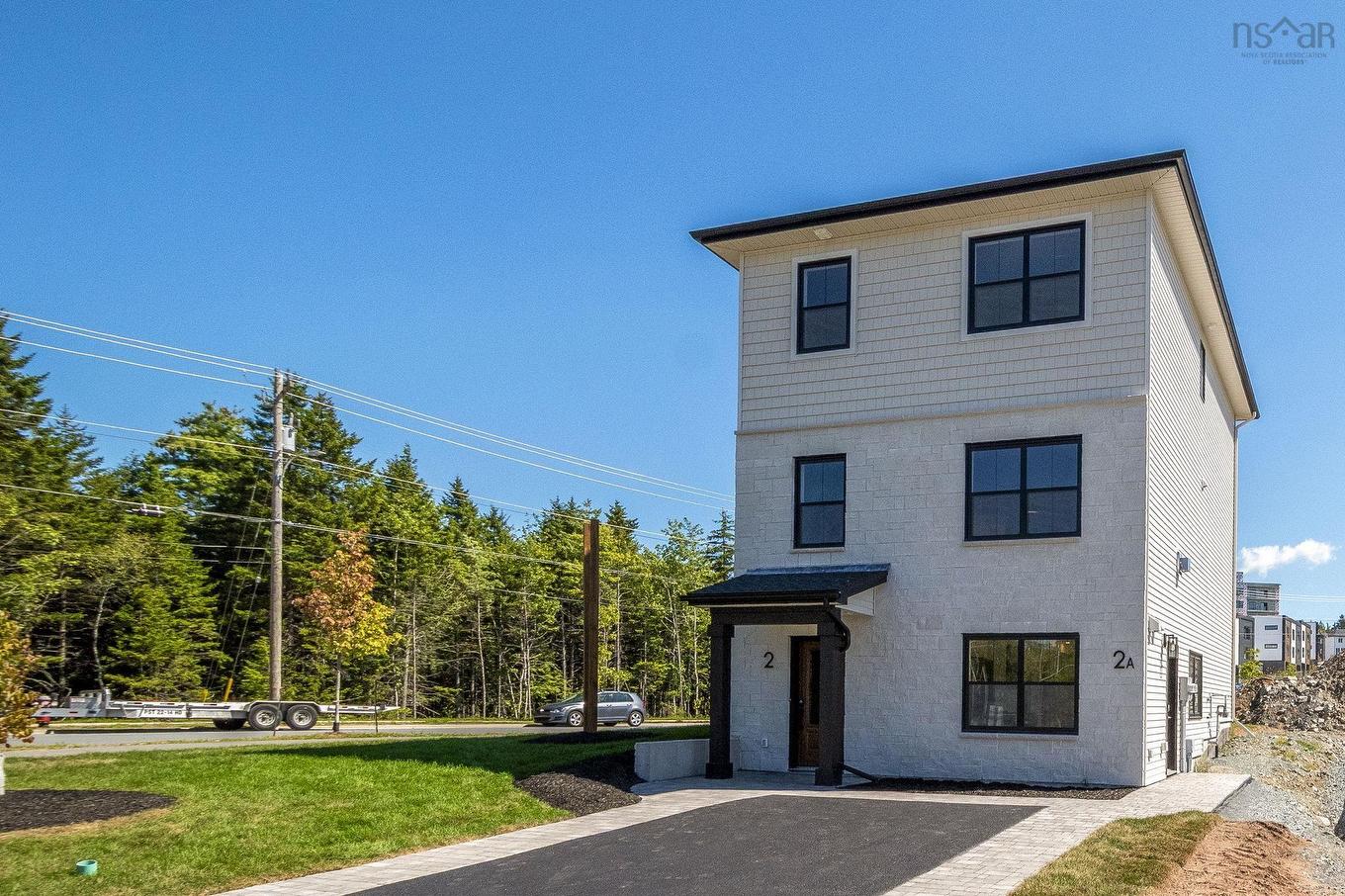 Pc-1 2 Pearlgarden Close, Dartmouth, NS