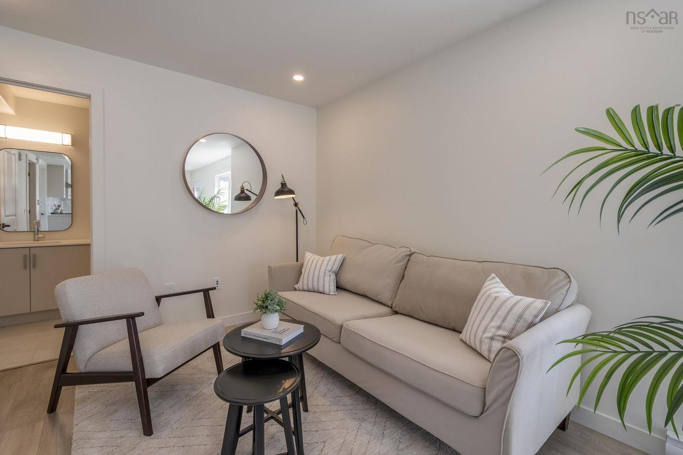 Pc-1 2 Pearlgarden Close, Dartmouth, NS