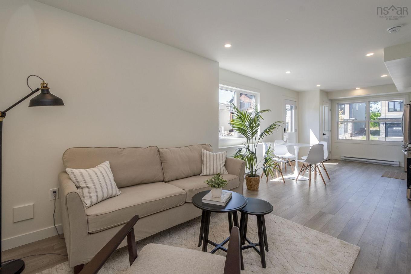 Pc-1 2 Pearlgarden Close, Dartmouth, NS