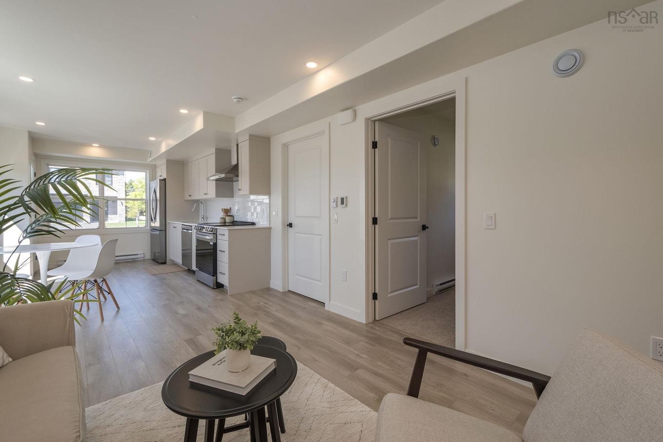 Pc-1 2 Pearlgarden Close, Dartmouth, NS