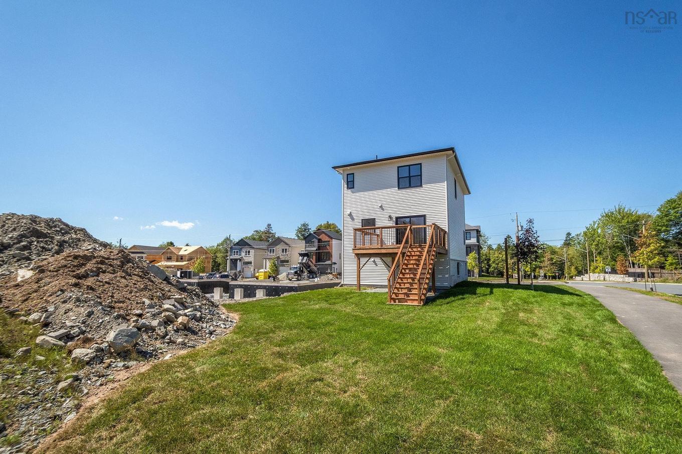 Pc-1 2 Pearlgarden Close, Dartmouth, NS