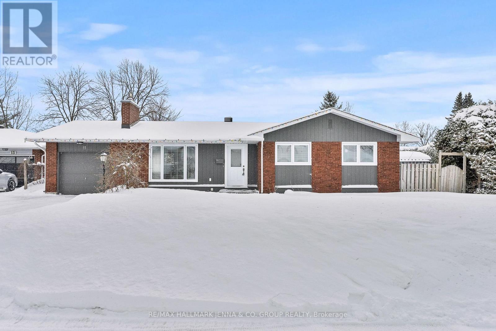 11 Tripp Crescent, Ottawa, ON - Outdoor