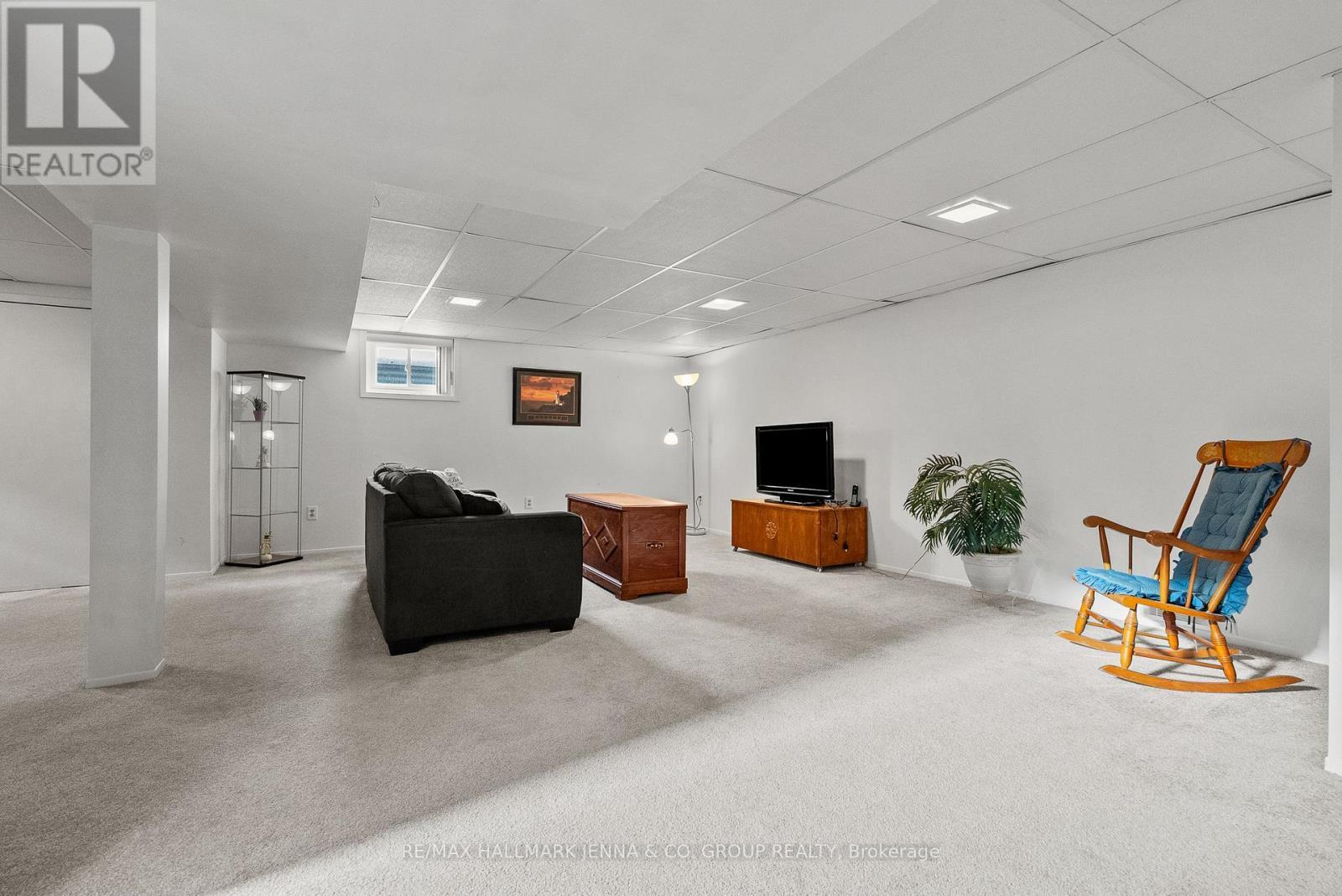 11 Tripp Crescent, Ottawa, ON - Indoor Photo Showing Other Room