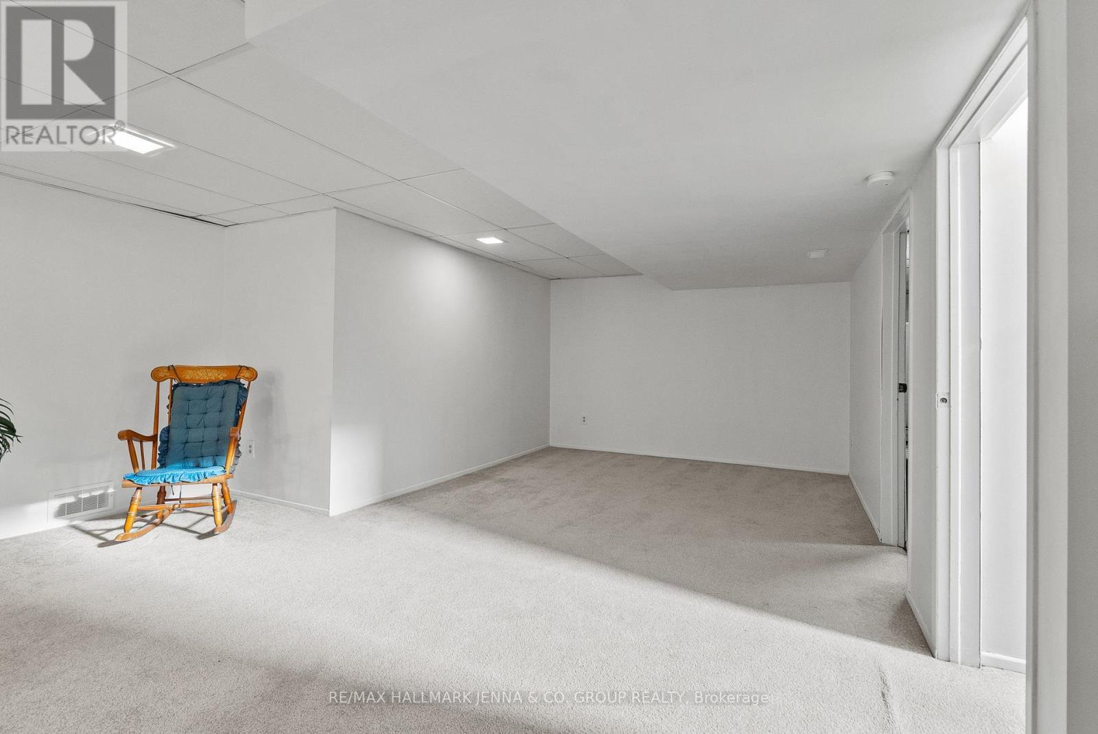 11 Tripp Crescent, Ottawa, ON - Indoor Photo Showing Other Room