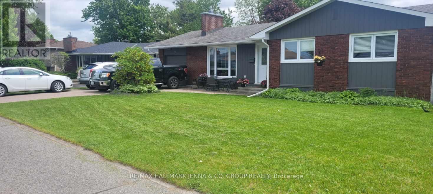 11 Tripp Crescent, Ottawa, ON - Outdoor
