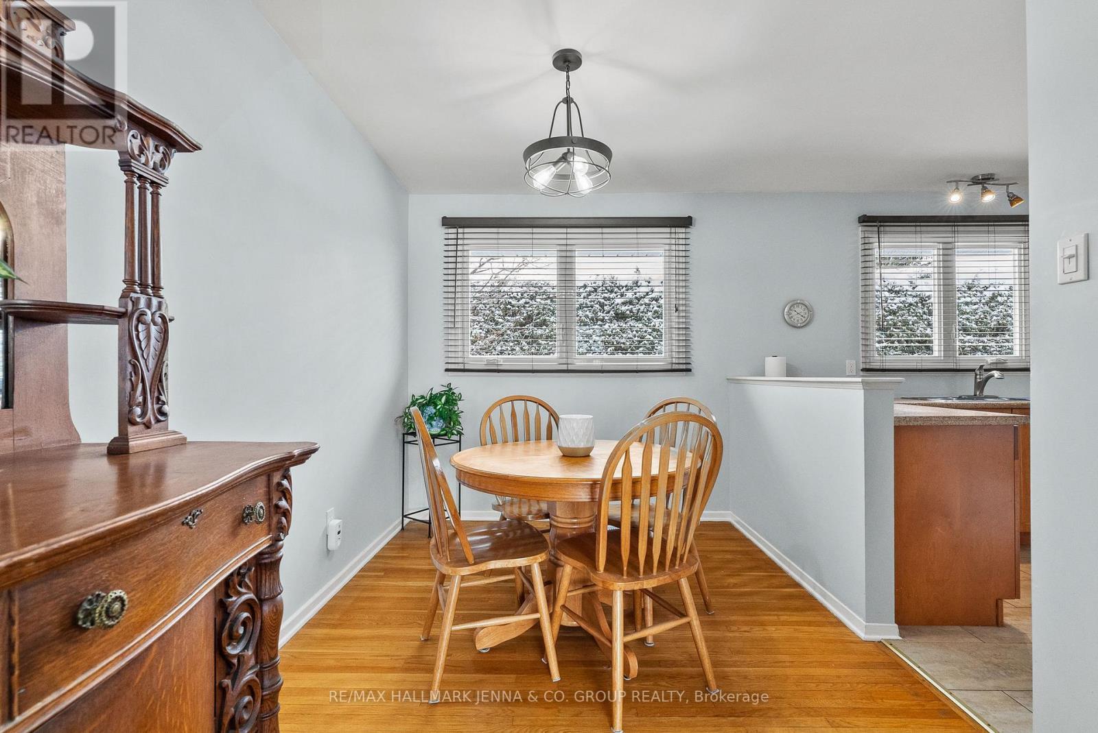 11 Tripp Crescent, Ottawa, ON - Indoor Photo Showing Dining Room