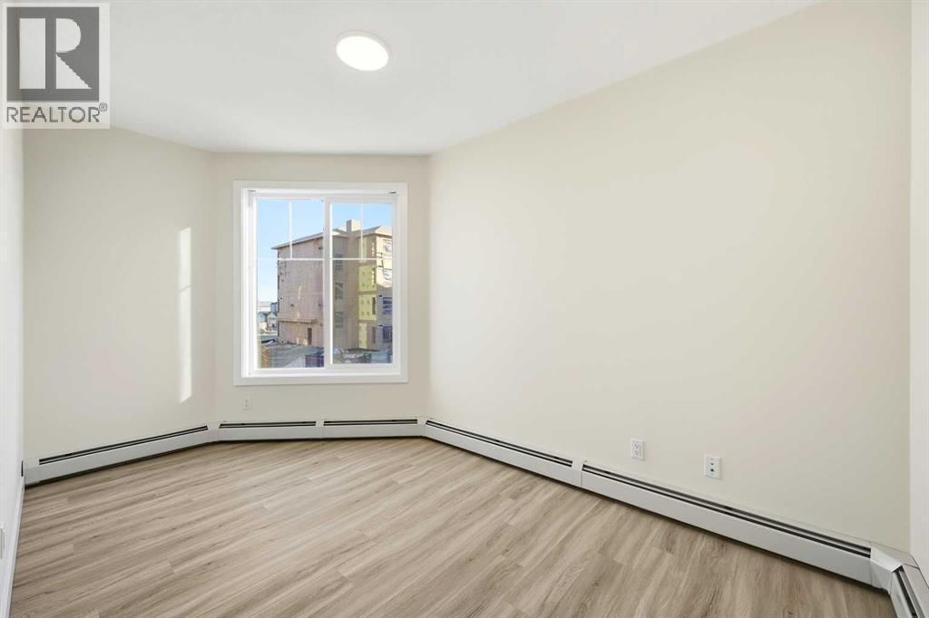 2221, 15 Skyview Point Crescent Ne, Calgary, AB - Indoor Photo Showing Other Room