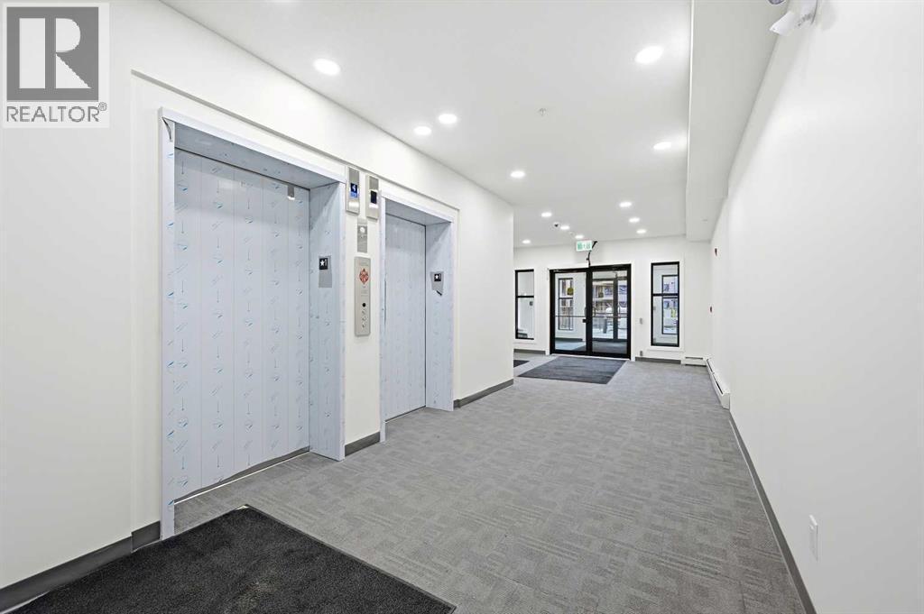 2221, 15 Skyview Point Crescent Ne, Calgary, AB - Indoor Photo Showing Other Room