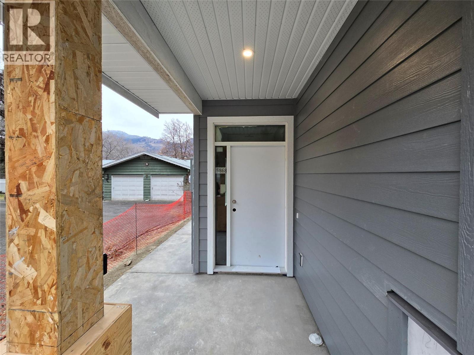 5868 Dallas Drive, Kamloops, BC - Outdoor With Exterior