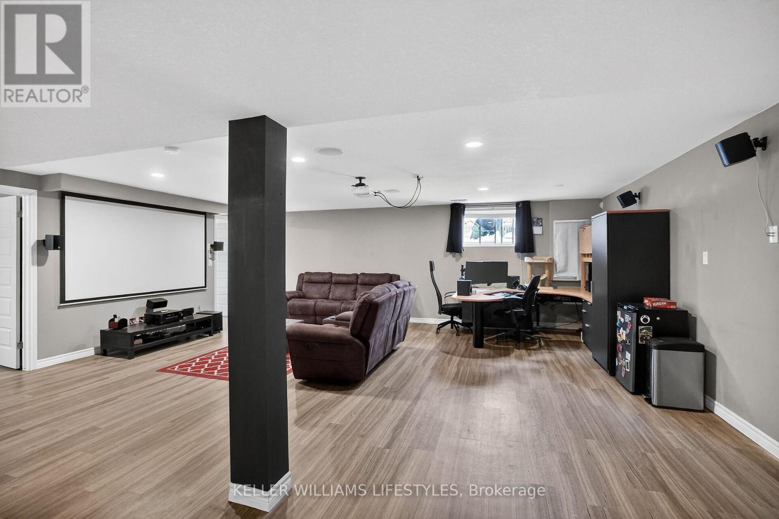 232 - 3320 Meadowgate Boulevard, London South (South U), ON - Indoor