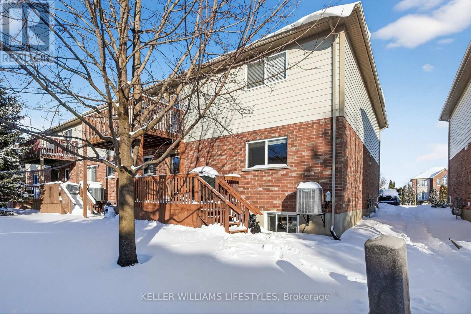 232 - 3320 Meadowgate Boulevard, London South (South U), ON - Outdoor