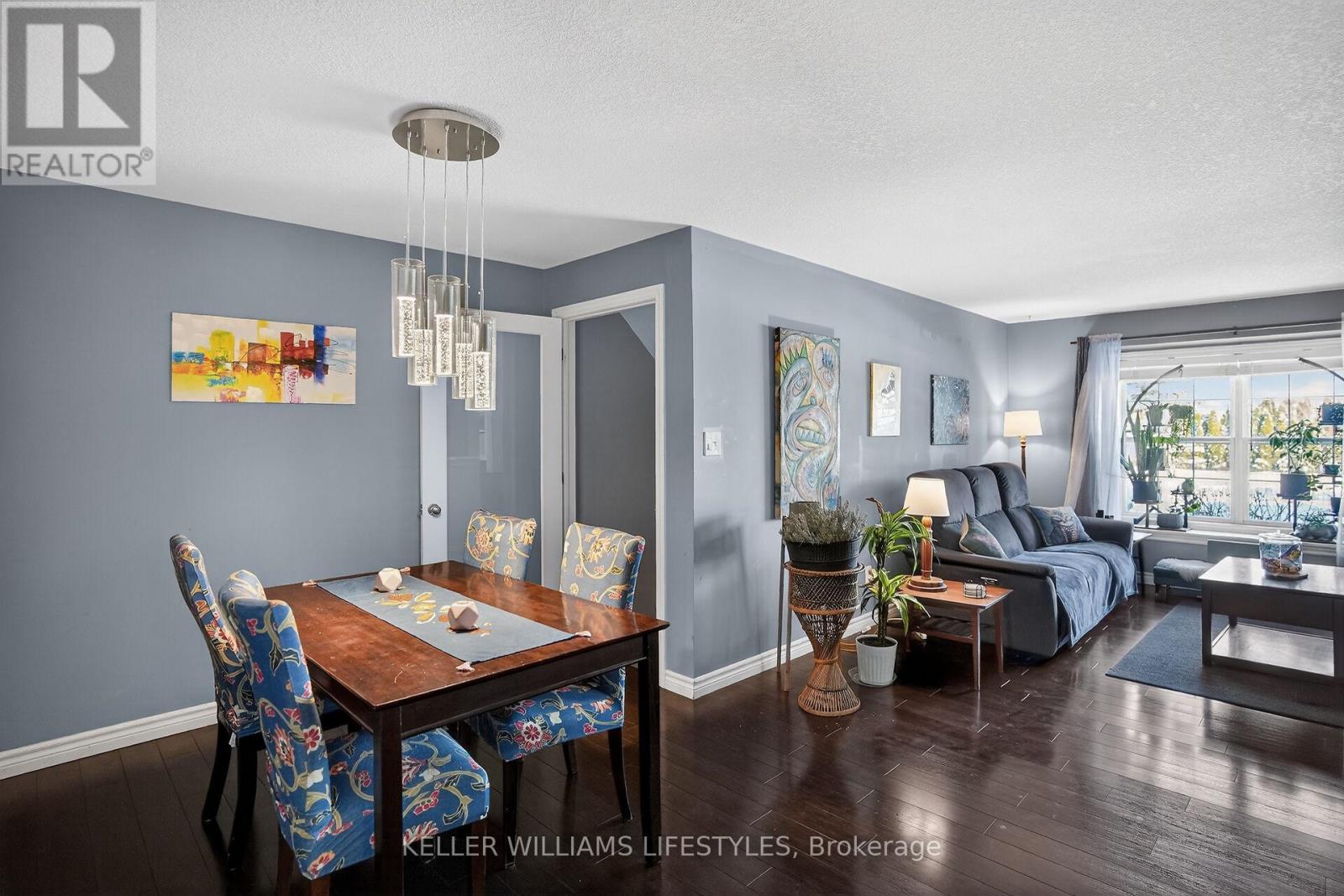 232 - 3320 Meadowgate Boulevard, London South (South U), ON - Indoor