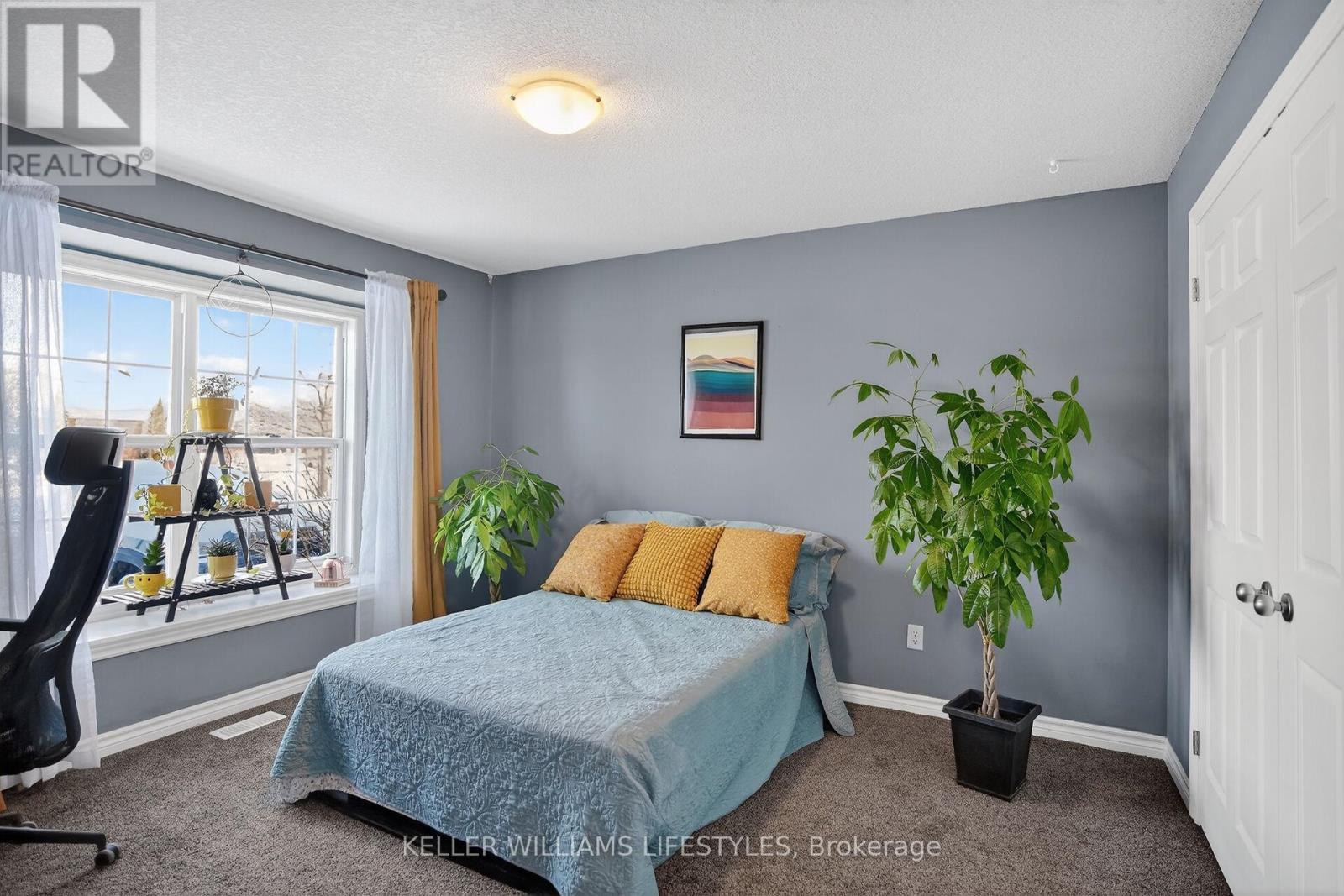 232 - 3320 Meadowgate Boulevard, London South (South U), ON - Indoor Photo Showing Bedroom