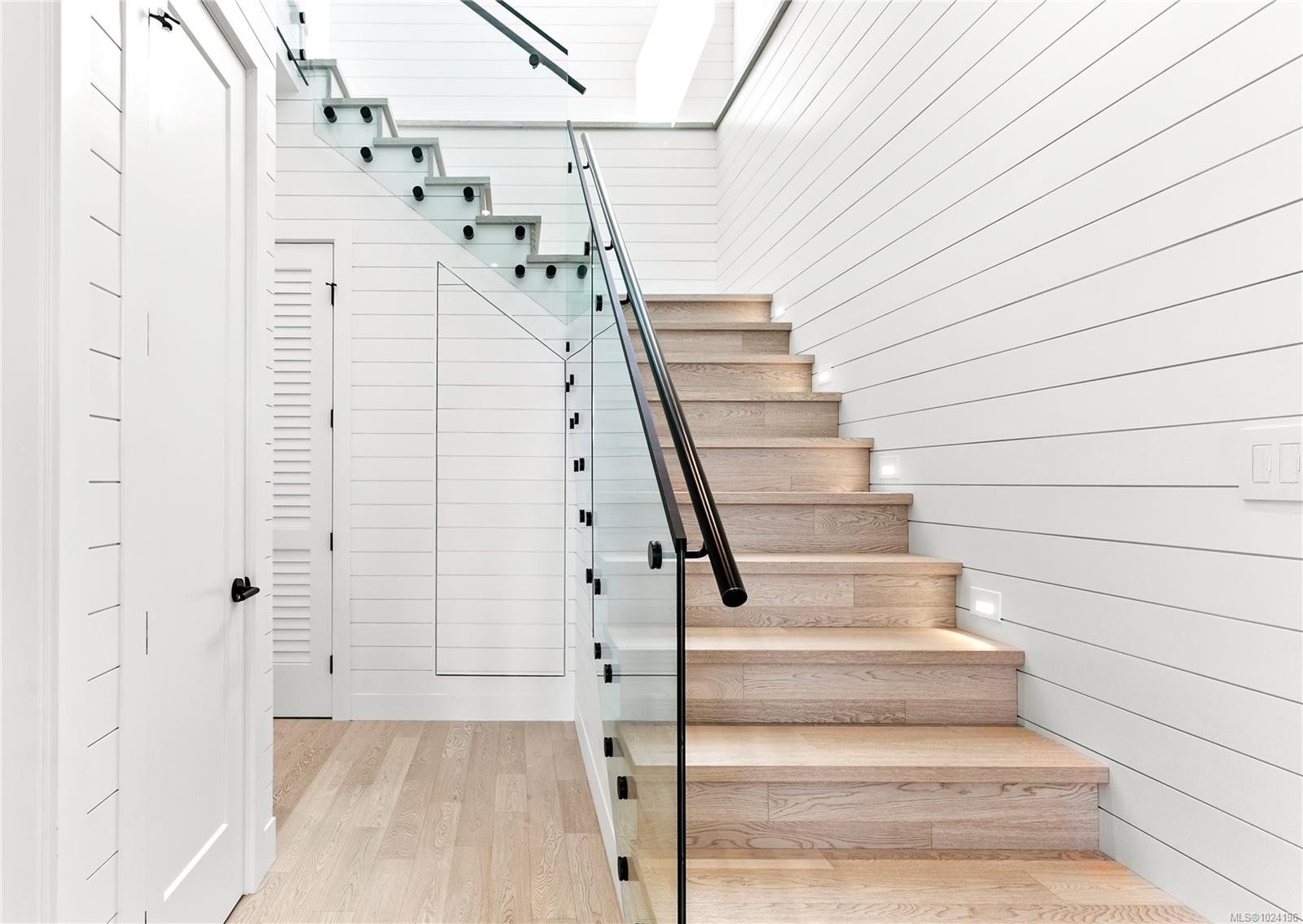 7510 Ocean Park Pl, Sooke, BC