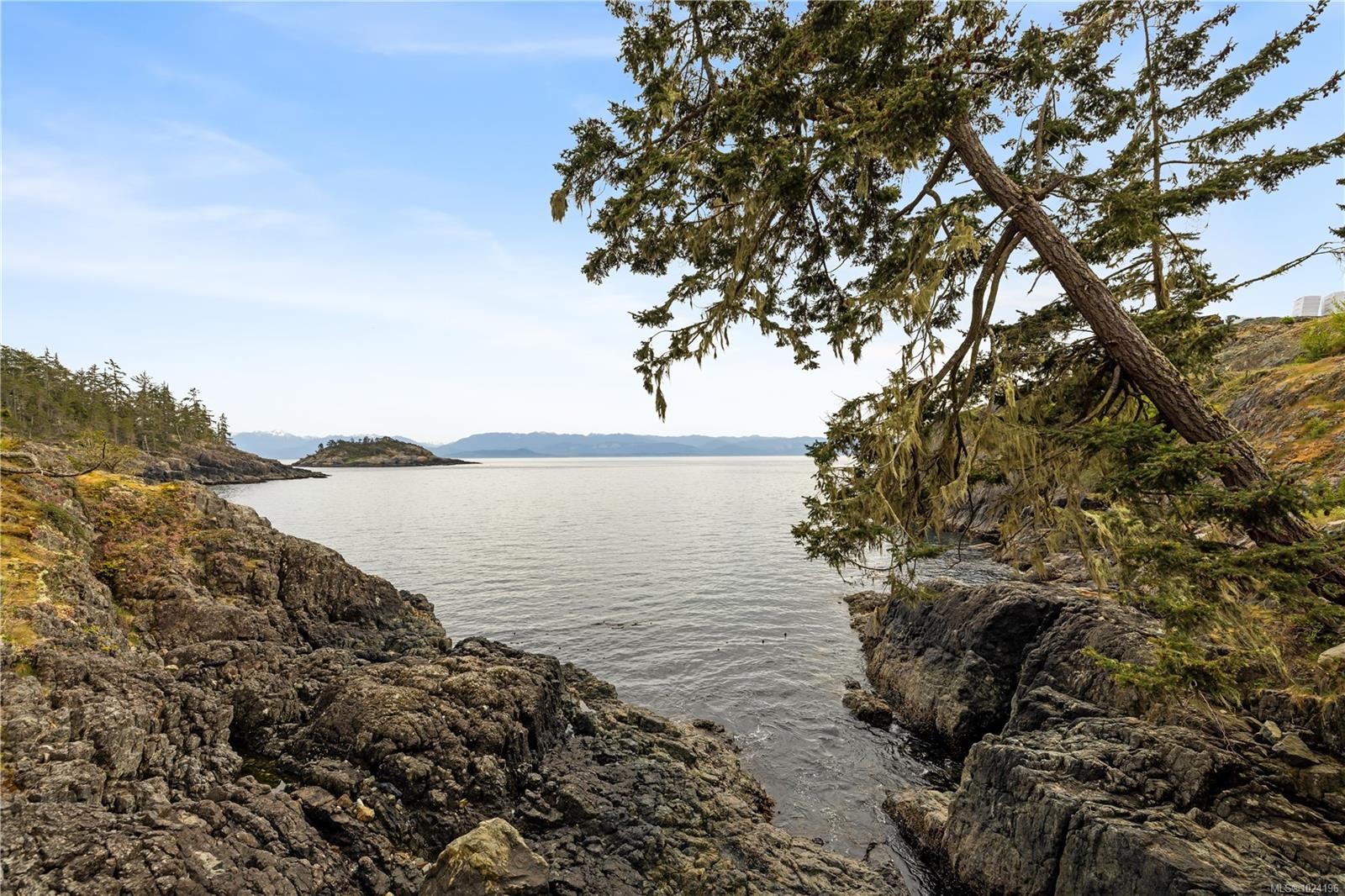 7510 Ocean Park Pl, Sooke, BC