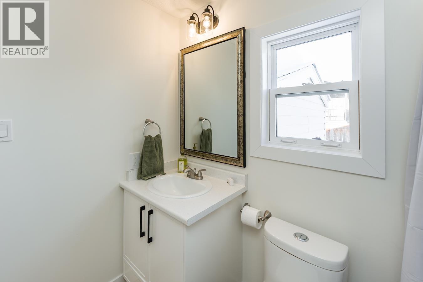 2914 Greenforest Crescent, Prince George, BC - Indoor Photo Showing Bathroom