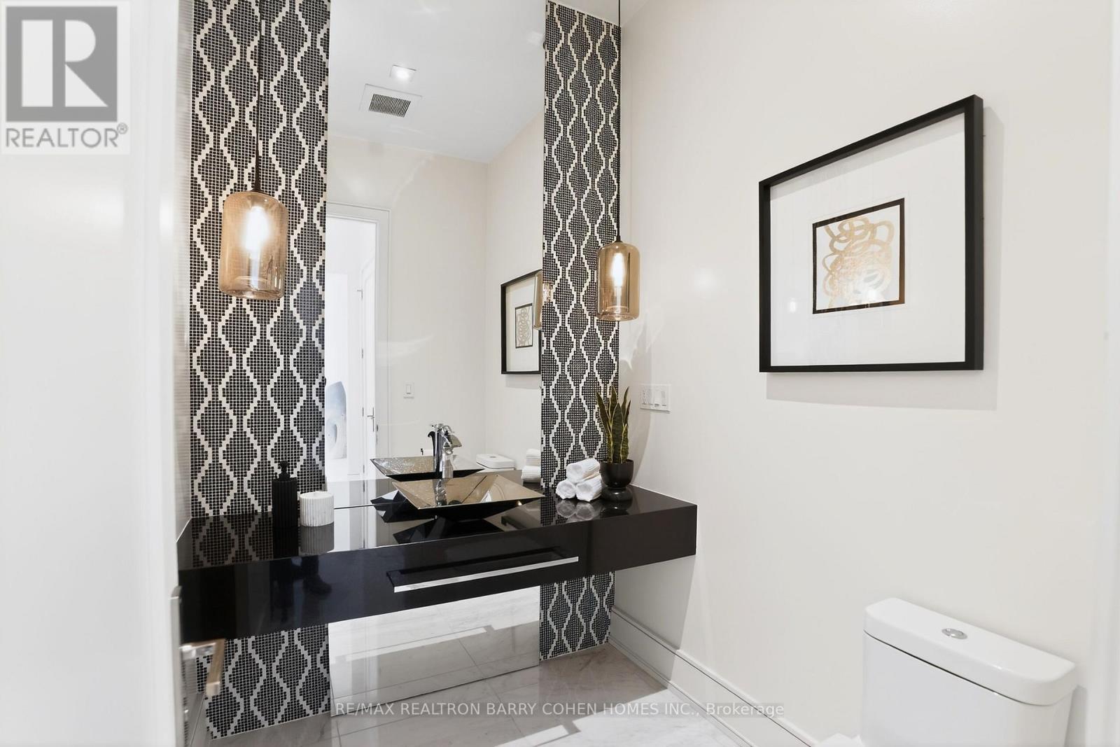 29 Junewood Crescent, Toronto, ON - Indoor