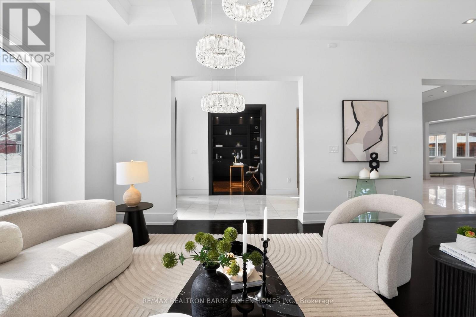 29 Junewood Crescent, Toronto, ON - Indoor Photo Showing Living Room