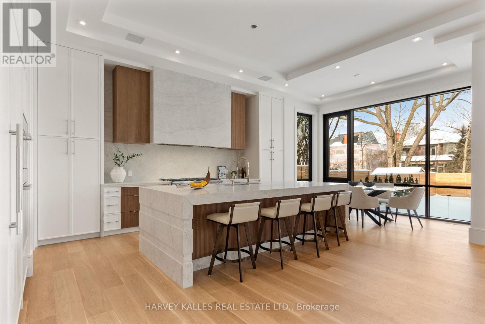 370 Glengrove Avenue W, Toronto, ON - Indoor