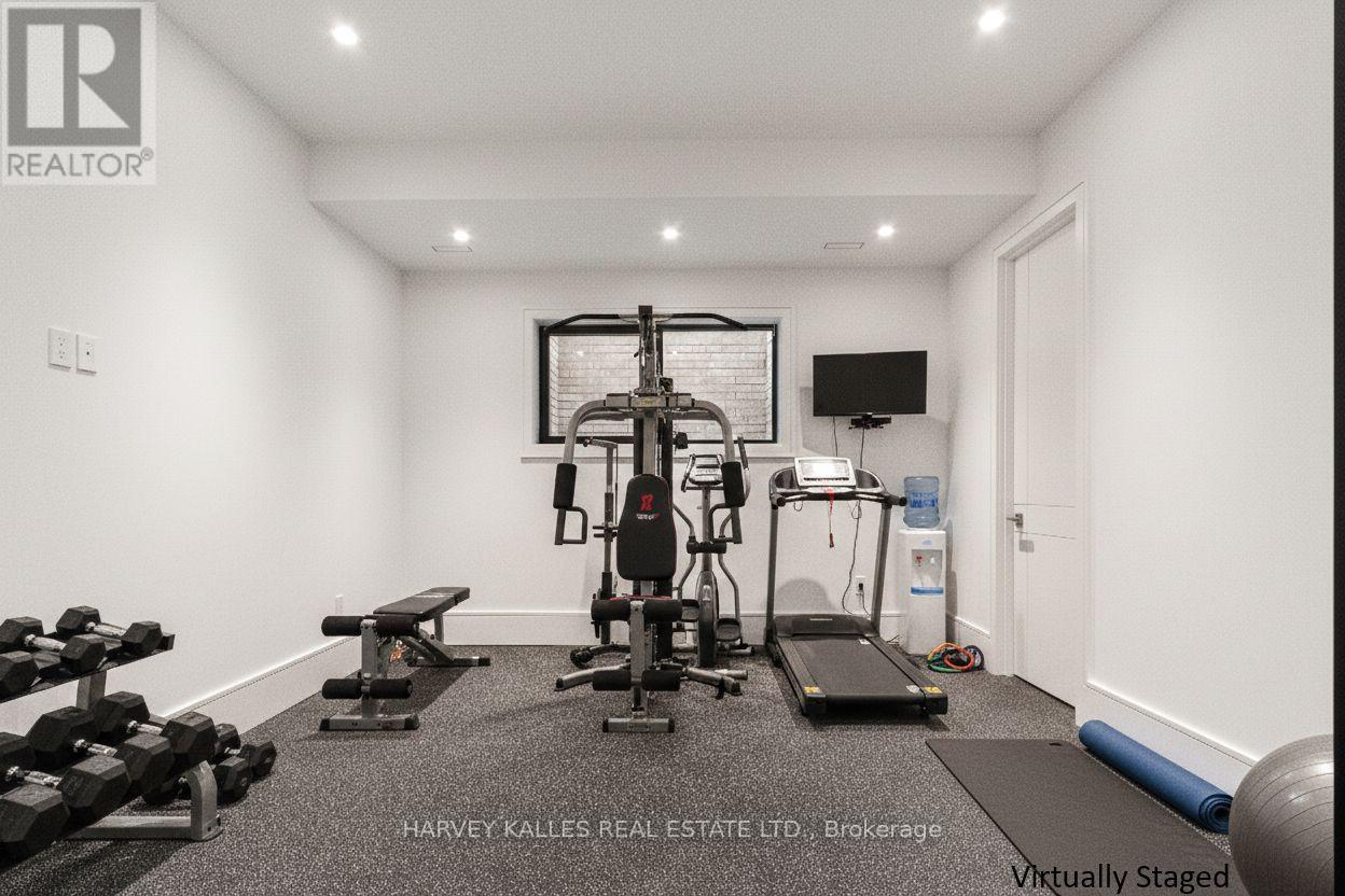 370 Glengrove Avenue W, Toronto, ON - Indoor Photo Showing Gym Room