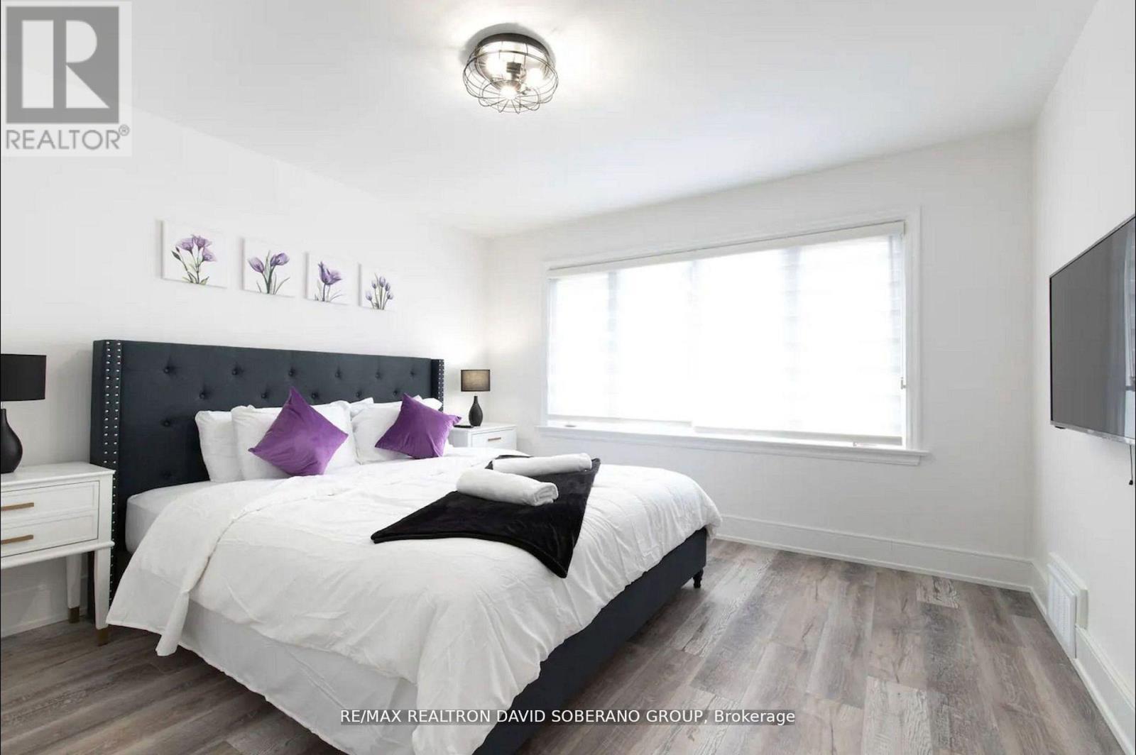 55 Raeburn Avenue, Toronto, ON - Indoor Photo Showing Bedroom