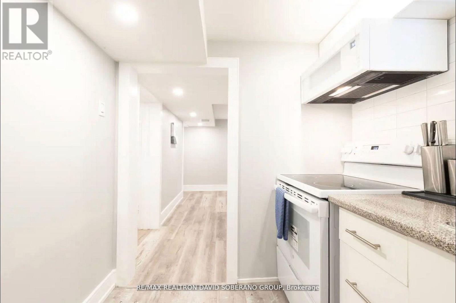 55 Raeburn Avenue, Toronto, ON - Indoor Photo Showing Kitchen