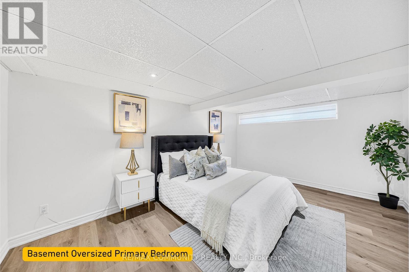 733 Lublin Avenue, Pickering, ON - Indoor Photo Showing Bedroom