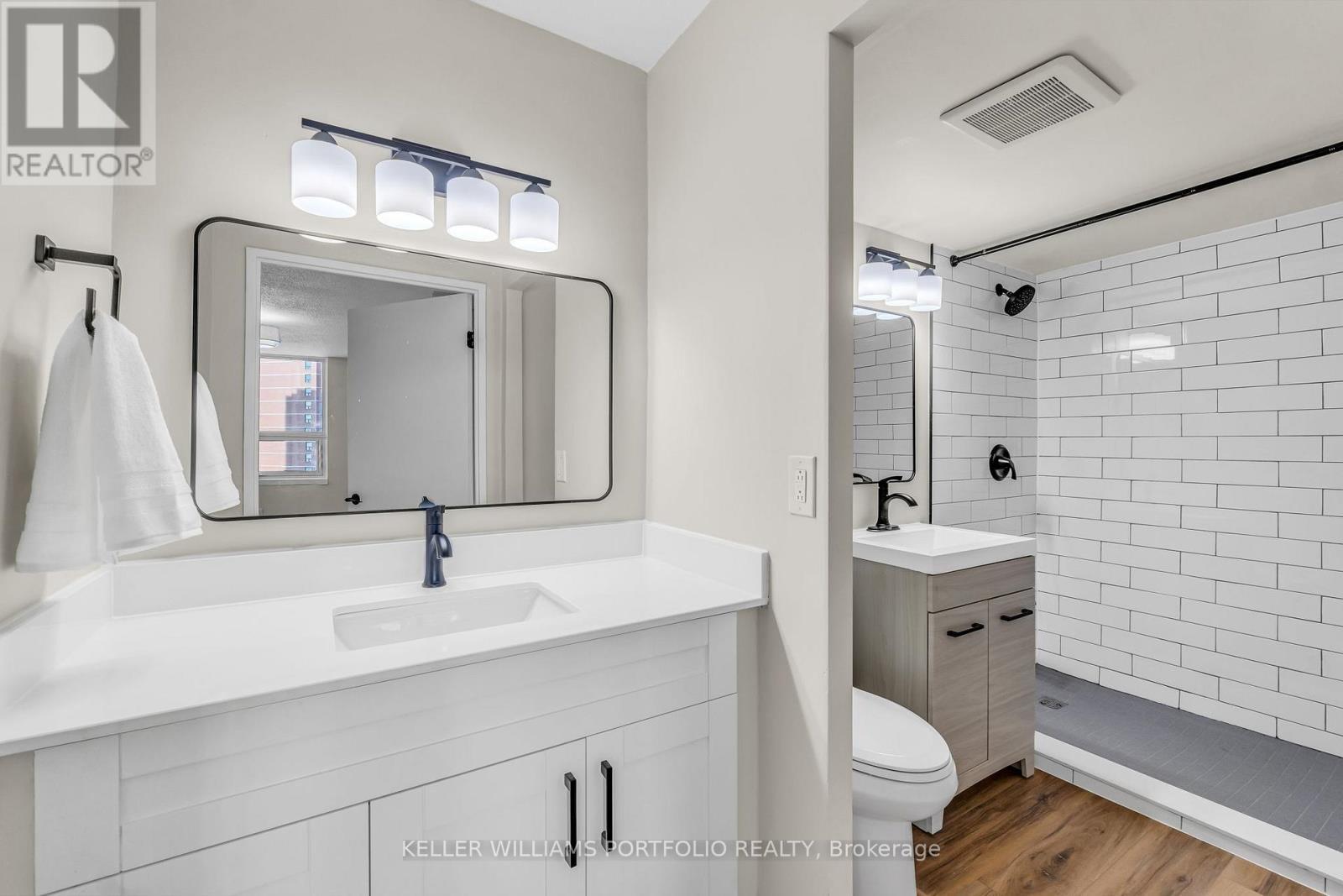 602 - 625 The West Mall, Toronto, ON - Indoor Photo Showing Bathroom