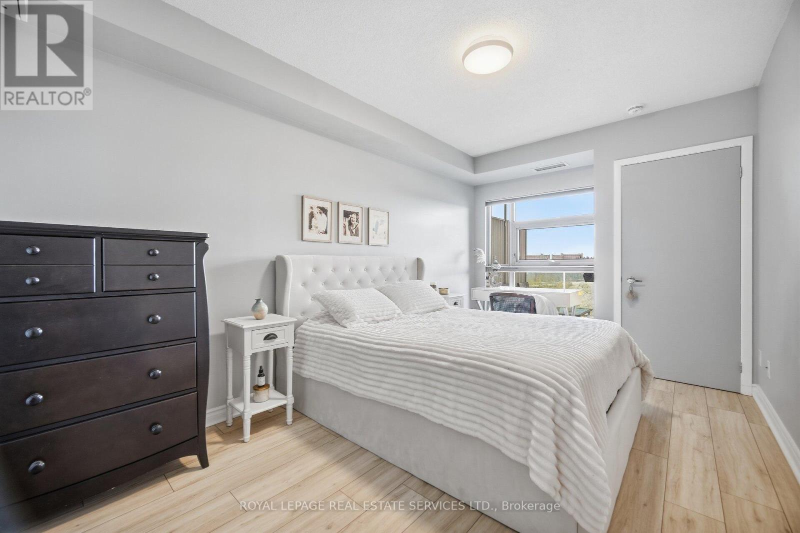 711 - 2464 Weston Road, Toronto, ON - Indoor Photo Showing Bedroom
