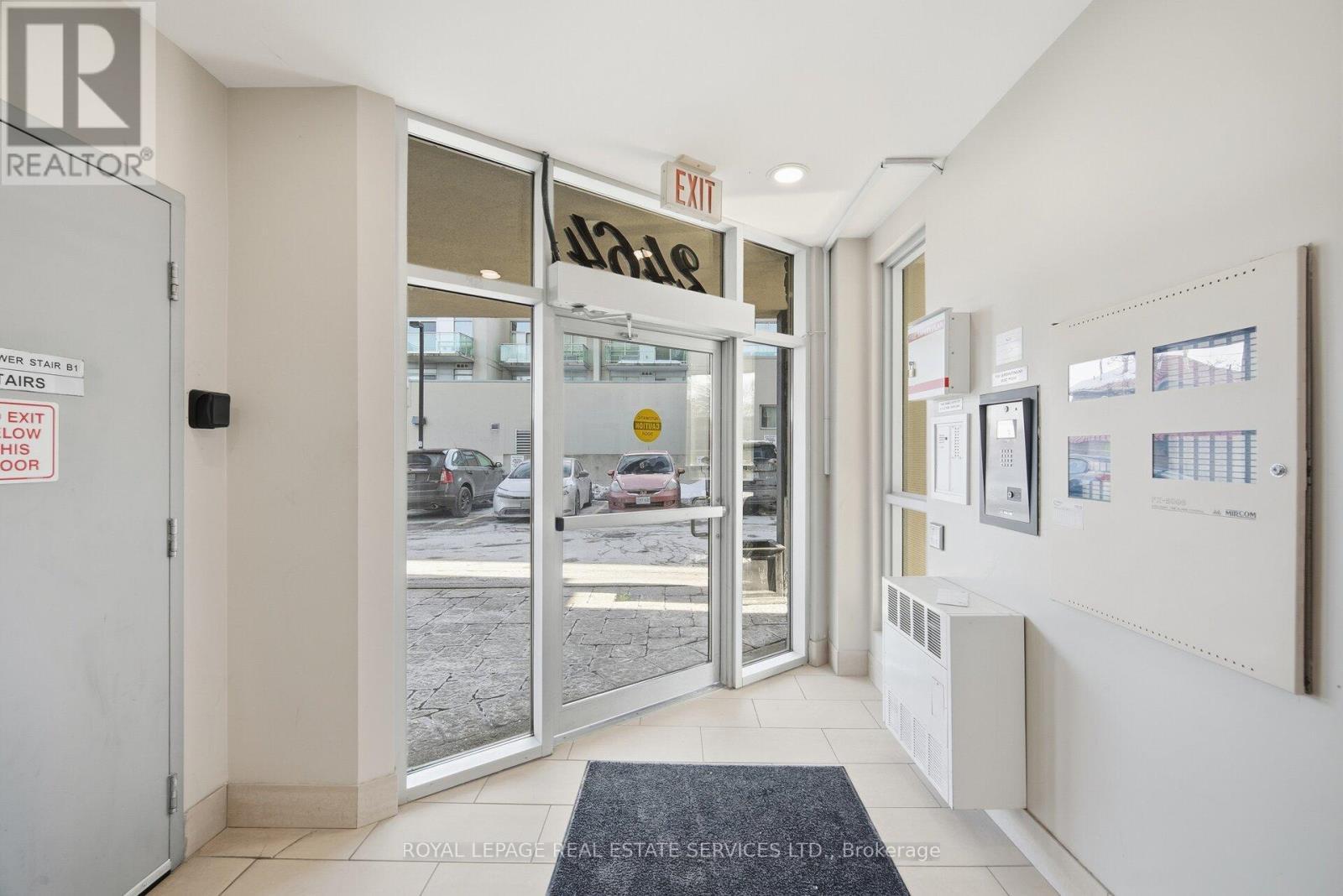 711 - 2464 Weston Road, Toronto, ON - Indoor Photo Showing Other Room