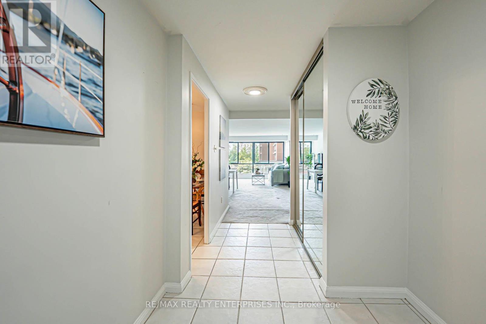 408 - 1400 Dixie Road, Mississauga, ON - Indoor Photo Showing Other Room