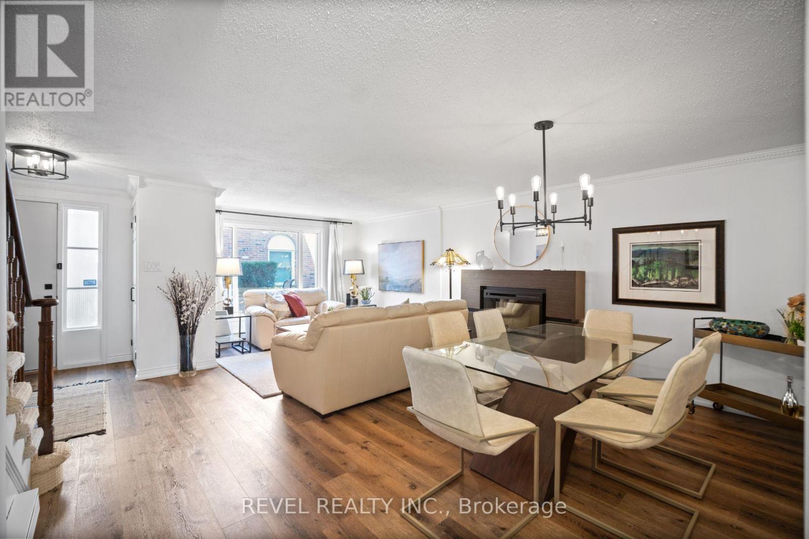 3 - 2058 Brant Street, Burlington, ON - Indoor With Fireplace