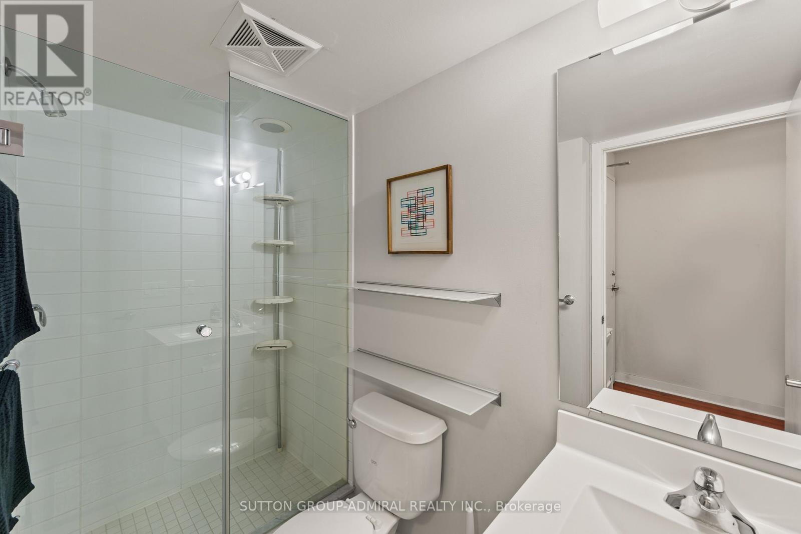2513 - 155 Legion Road, Toronto, ON - Indoor Photo Showing Bathroom