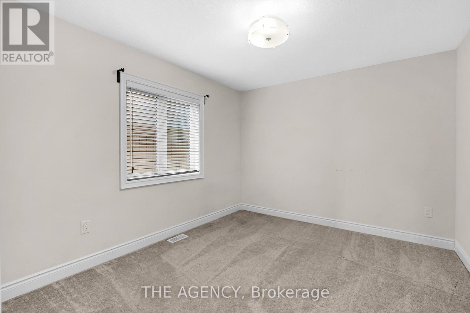 223 Thompson Road, Haldimand, ON - Indoor Photo Showing Other Room