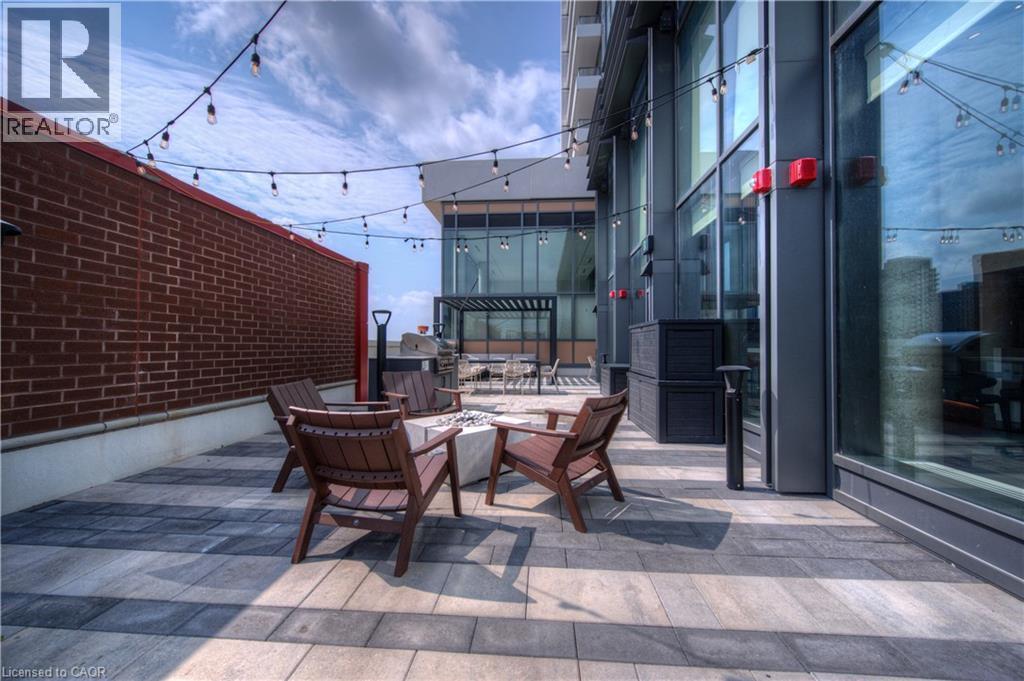 15 Wellington Street S Unit# 1704, Kitchener, ON - Outdoor