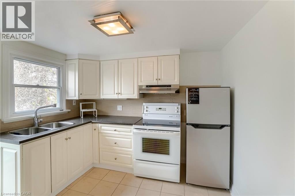 160 Welland Avenue, St. Catharines, ON - Indoor Photo Showing Kitchen With Double Sink