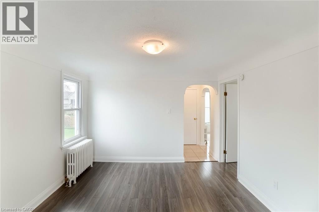 160 Welland Avenue, St. Catharines, ON - Indoor Photo Showing Other Room