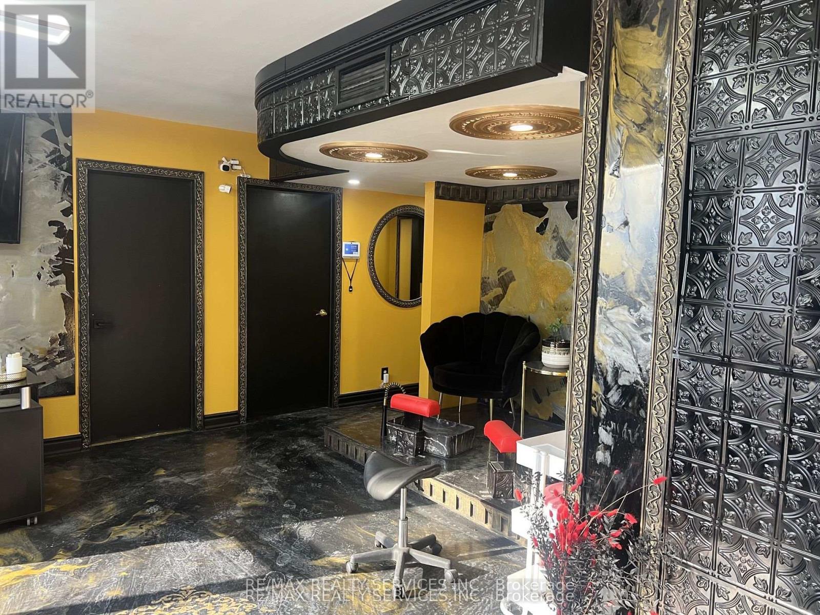 34 Berwick Avenue, Toronto, ON