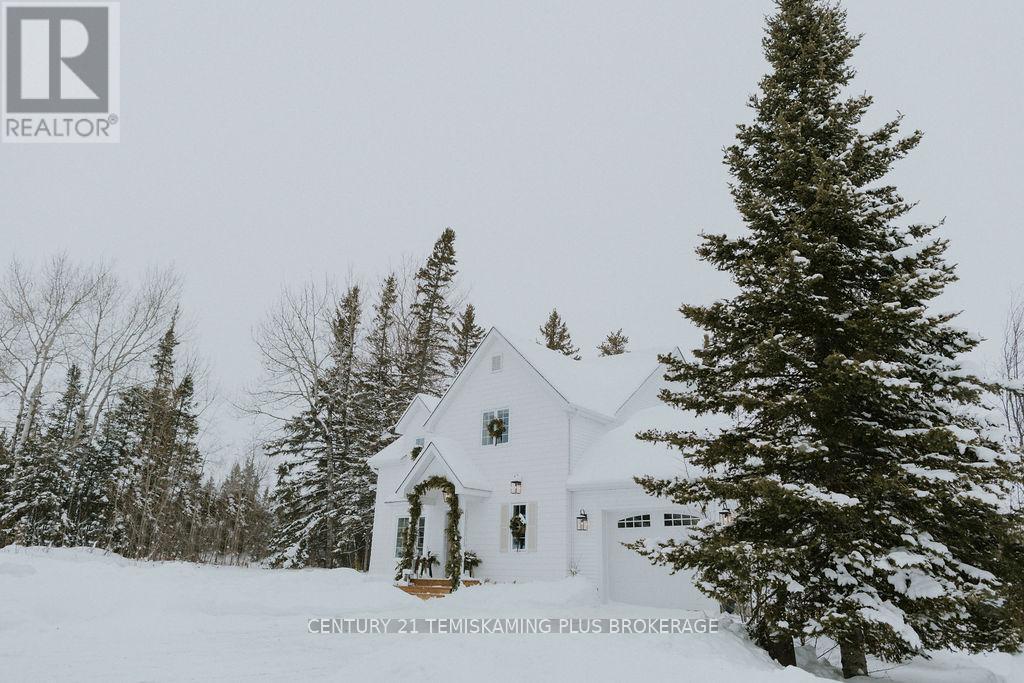 272 Cosman Crescent, Temiskaming Shores (New Liskeard), ON - Outdoor With View