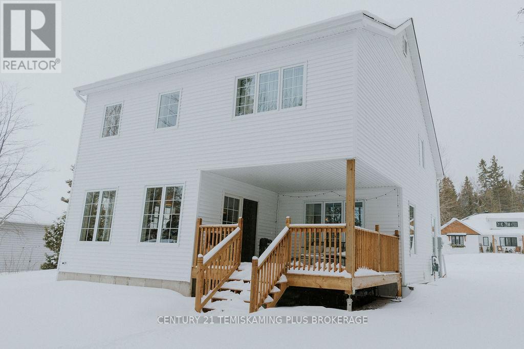 272 Cosman Crescent, Temiskaming Shores (New Liskeard), ON - Outdoor With Exterior