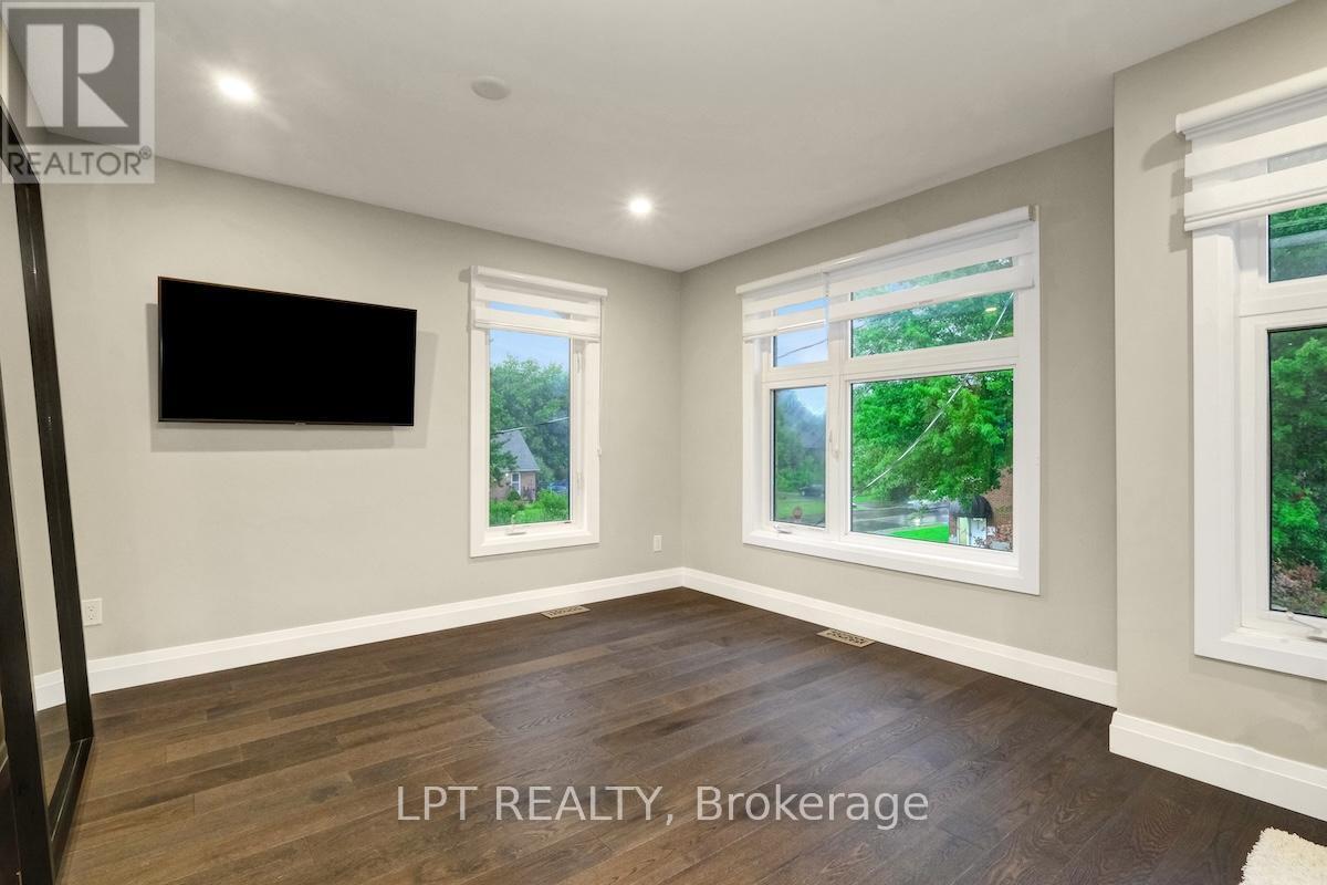 319 Glynn Avenue, Ottawa, ON