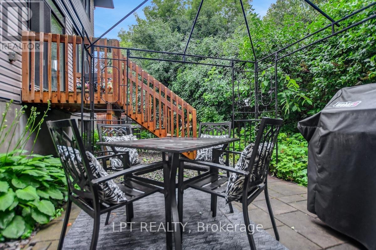 319 Glynn Avenue, Ottawa, ON